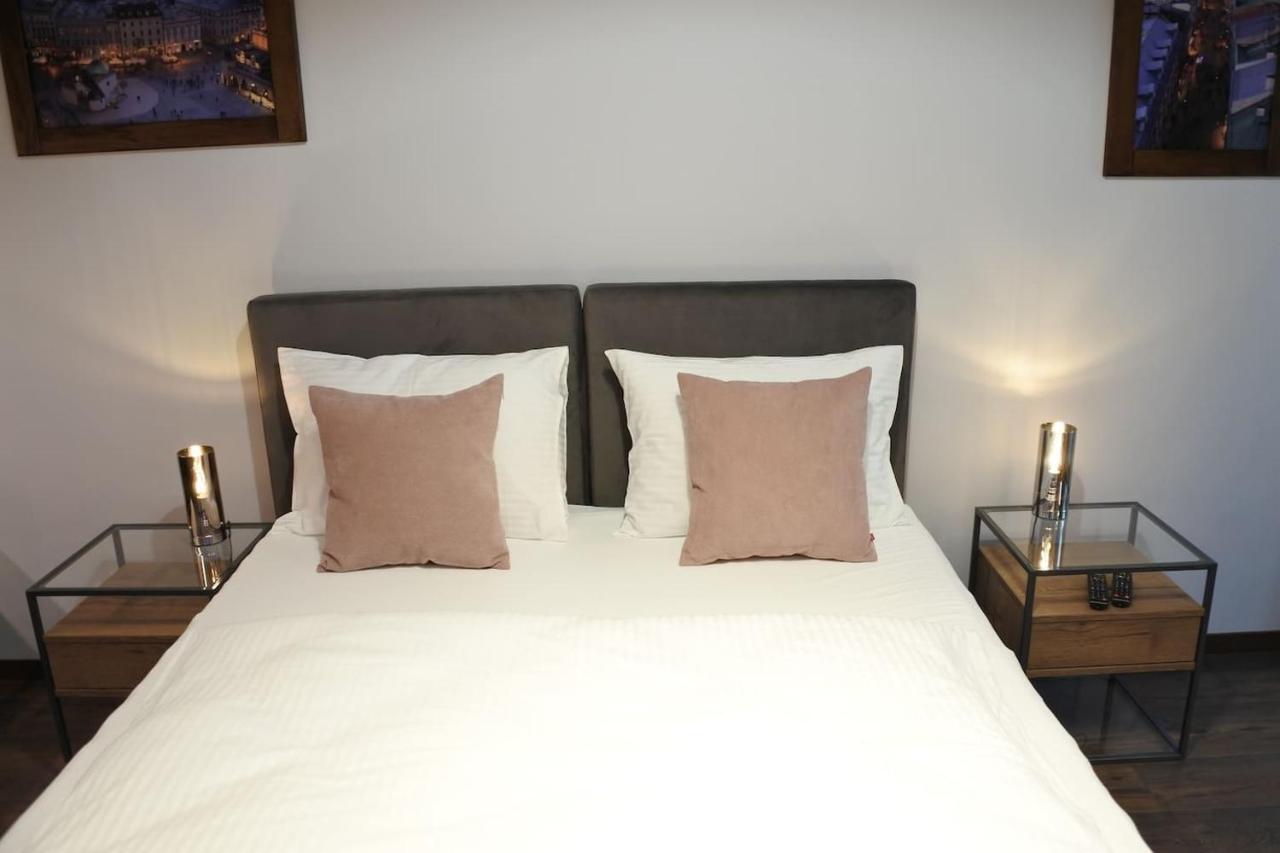 Boutique 108 - Old City, Luxury Apt. With A Garage Cracovie Extérieur photo